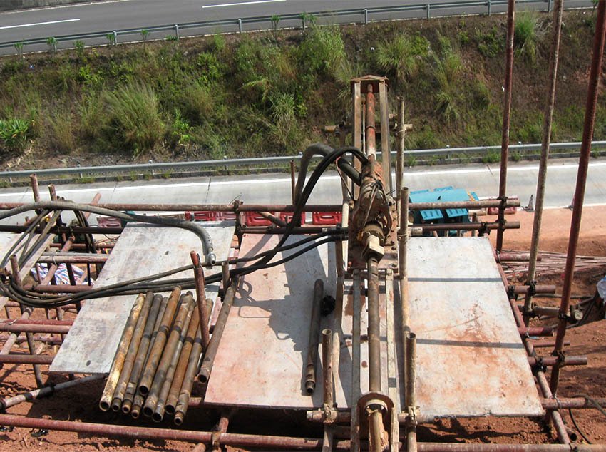 小金地基好坏直接影响建筑稳定性，如何选择专业的地基注浆加固公司？ 