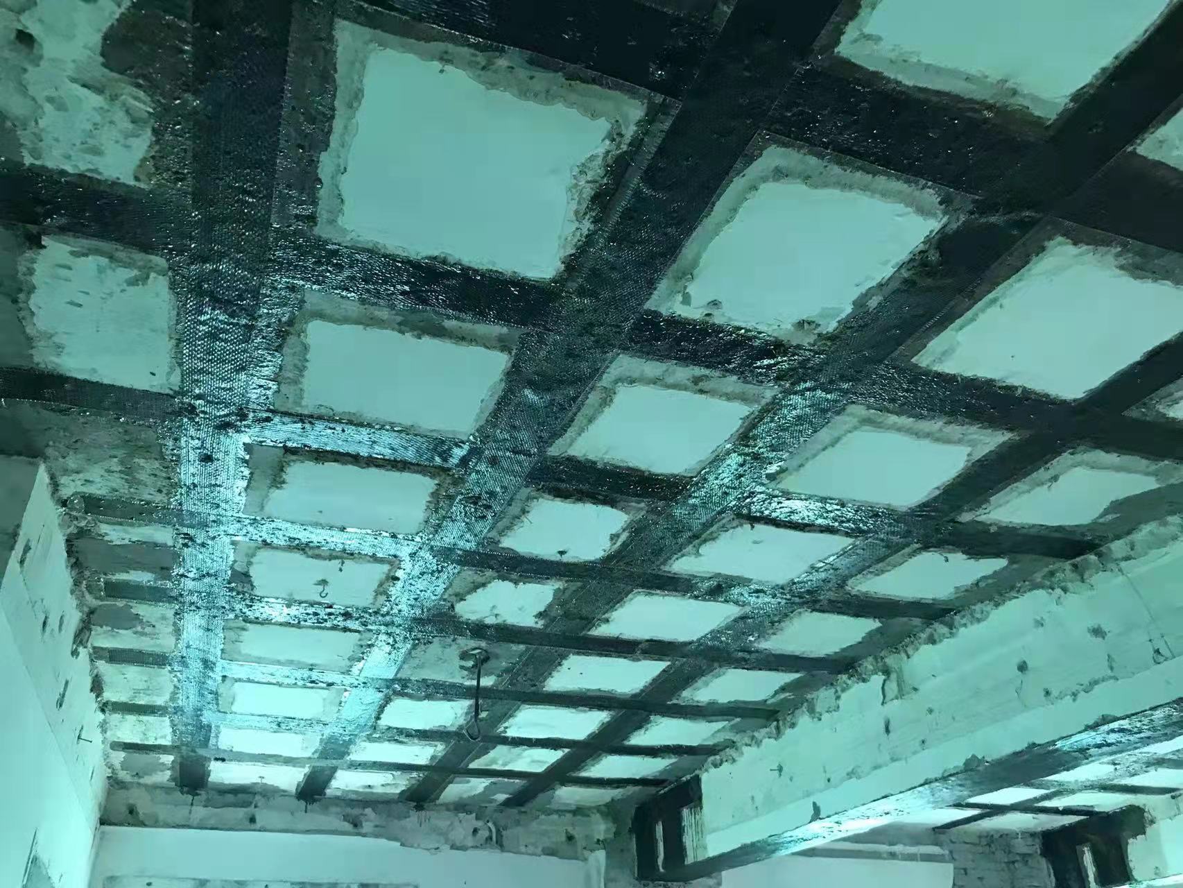 小金粘碳纤维布施工工艺